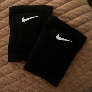 Nike Streak Volleyball knee pads